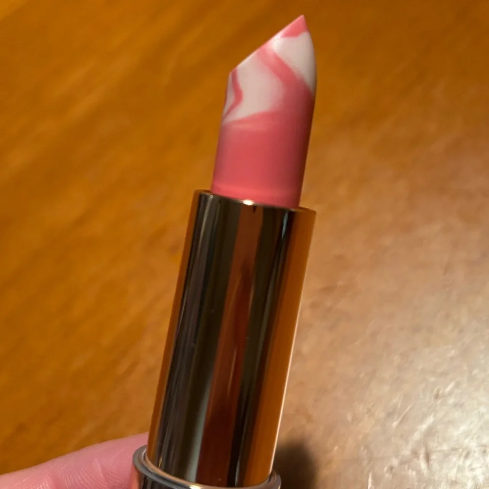 Winky Lux Marbleous Tinted Lip Balm Dreamy